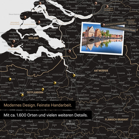 Benelux-Landkarte in Light Black als Leinwand zum Pinnen zeigt einen Ausschnitt von Seeland, Ostflandern und Antwerpen mit vielen Details wie Nationalparks, Flüssen und zahlreichen kleinen Orten und Städten, die teilweise mit Pins markiert sind