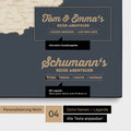 Pinnwand Leinwand einer DACH-Karte in Hale Navy (Dunkelblau-Gold) mit Personalisierung als Logo mit Familiennamen