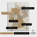 Vielfältige Konfigurationsmöglichkeiten einer Deutschland-Karte als Pinn-Leinwand in Multicolor Beige