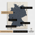 Vielfältige Konfigurationsmöglichkeiten einer Deutschland-Karte als Pinn-Leinwand in Navy Light