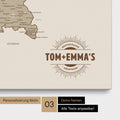 Deutschland-Karte als Pinn-Leinwand in Desert Sand (Beige) mit eingedruckten Namen als Logo in Form einer Sonne