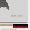 Deutschland-Karte als Pinn-Leinwand in Light Gray mit Eindruck eines Firmenlogos