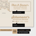 Poster einer Deutschland-Karte in Gold mit Personalisierung als Logo mit Familiennamen