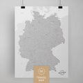 Deutschland-Karte als Poster in Hellgrau zum Pinnen und Markieren von Reisezielen kaufen