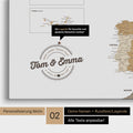 Europakarte Pinn-Leinwand in Multicolor Beige mit Personalisierung als rundes Logo, das eine Legende für bereits besuchte Reiseziele im Rundtext beinhaltet