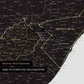 Südafrika-Karte in Farbe Light Black mit Pins und Garn, die Reiseziele und die Reiseroute in Lesotho und Kwazulu-Natal absteckt.