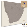 Südafrika-Landkarte in Farbe Warmgray (Braun-Grau) als Pinn-Leinwand, mit Pins zur Markierung von Reisezielen, hochwertig in Deutschland gefertigt.