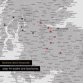 Detail einer England-Karte als Pinn-Leinand in Farbe Coolgray (Hellgrau) mit Kartenausschnitt von Schottland