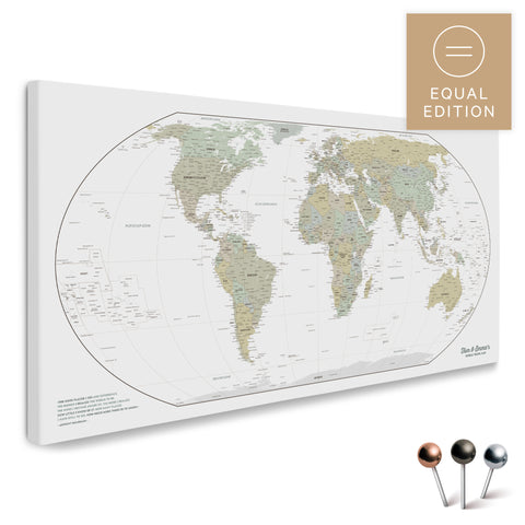 Weltkarte in der Equal-Earth-Projektion und in der Farbe Multicolor Sage als hochwertige Pinn-Leinwand, ideal geeignet zum Markieren von Orten und Planen von Reisen