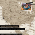 Mappa dettagliata del mondo come Mappa per puntine in Desert Sand (beige) per segnare fino a 2.600 destinazioni di viaggio negli USA, Canada e Messico, ideale per la rappresentazione visiva di viaggi passati e piani di viaggio futuri