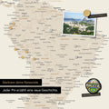 Dettaglio di una mappa del mondo magnetica come lavagna magnetica in oro che mostra il Sud America con una foto appuntata e magneti da viaggio e vacanza