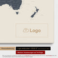 Mappa del mondo come Mappa da puntine in Navy Light, sulla quale può essere stampato un logo aziendale e possono essere effettuate ulteriori personalizzazioni come realizzazioni su misura