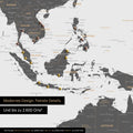 Dettaglio del poster della mappa del mondo in grigio chiaro che mostra le mappe dell'Asia