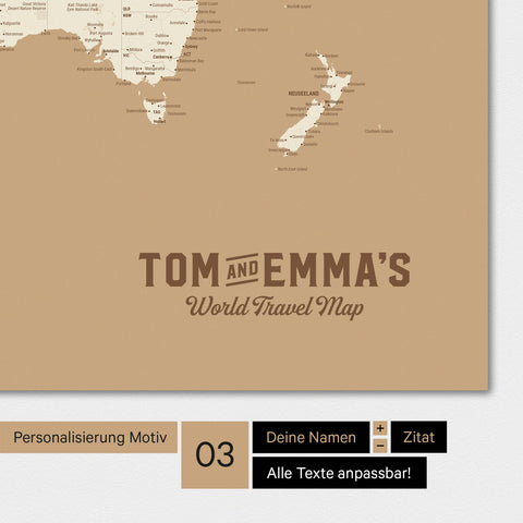 Mappa del mondo a colori Treasure Gold con un logo vintage come personalizzazione moderna